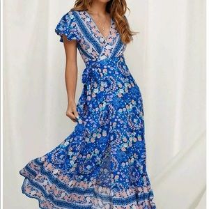 Maxi dress size medium